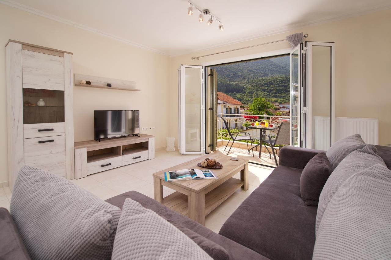 Marina'S Apartments Сами Экстерьер фото