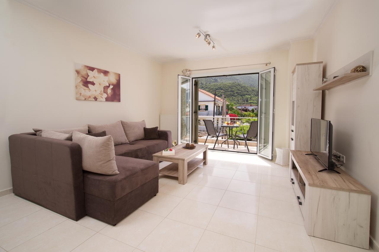 Marina'S Apartments Сами Экстерьер фото