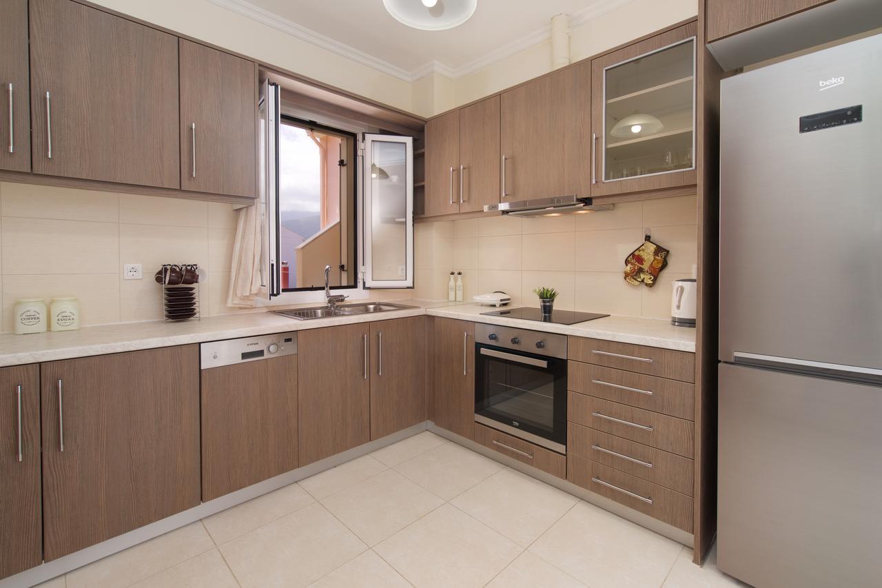 Marina'S Apartments Сами Экстерьер фото
